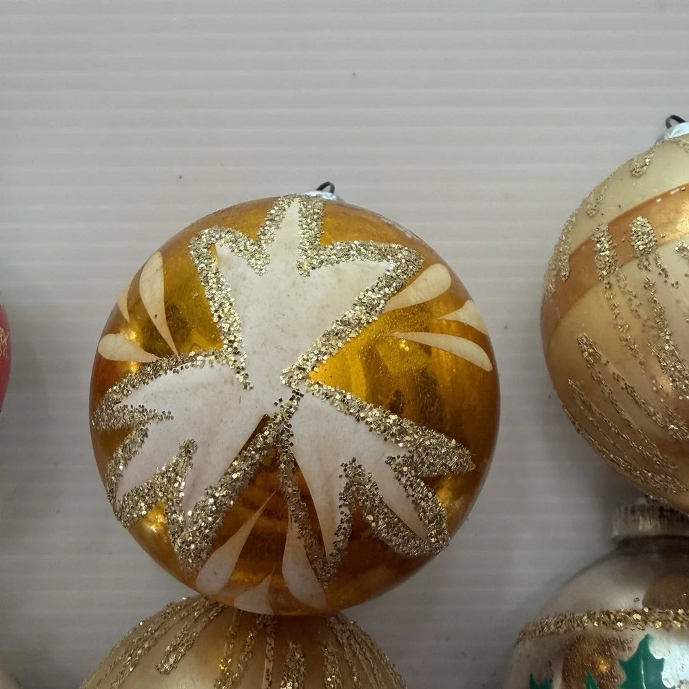 Lot Of 7 Vintage Glass Christmas Ornaments Mercury Glass Poinsettia Glitter MCM